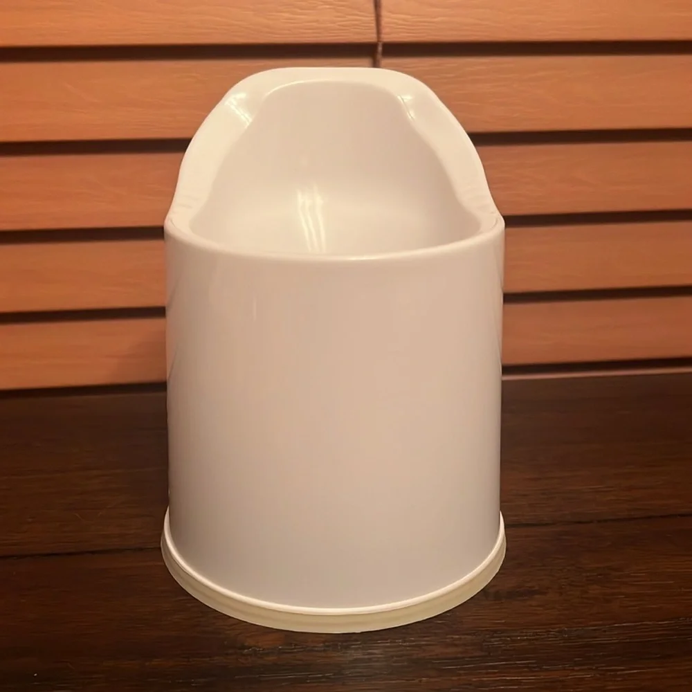 White Plastic Non Skid Toilet Brush Holder
